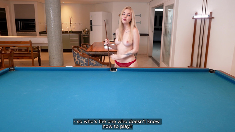 Jenny Kitty: Meia-irmã Ganhou Na Strip Billiard E Ainda Chupou Meu Pau