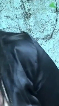 Seks di rumah dengan pelacur wanita Itali yang berpengalaman dengan rambut coklat dikongkek pepek