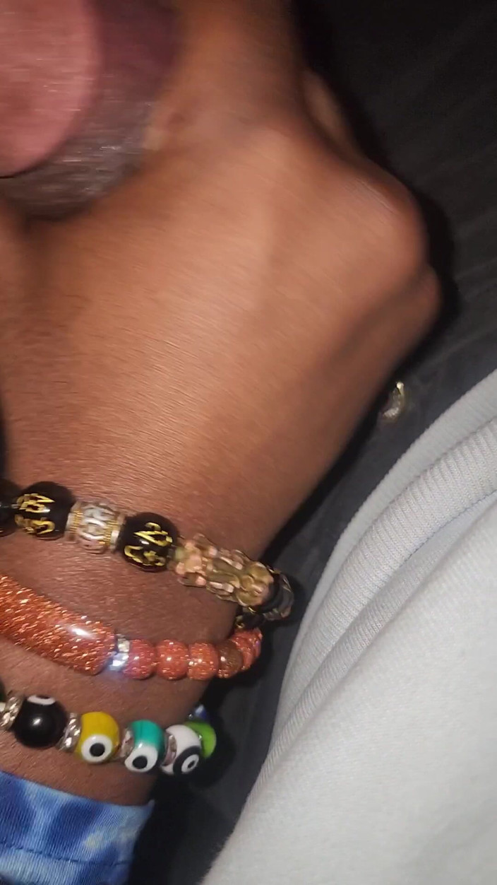 Wondahead21: Yo throat dientot sama kontol raksasa pria kulit hitam