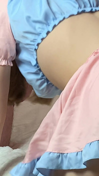 Blonda rusoaică subțire iubește sexul blând și senzual