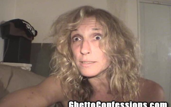 Ghetto Confessions: 铁杆金发黄色青少年婊子狠操她，哎！