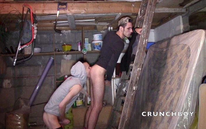 Raw French Bad boys: Jóvenes muchachos escalares follando en el sótano
