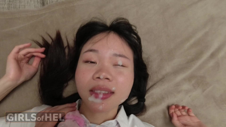 Girls of Hel: Jangan Pergi Terlalu Keras! Pelajar Asia tidak boleh mengambil lagi...