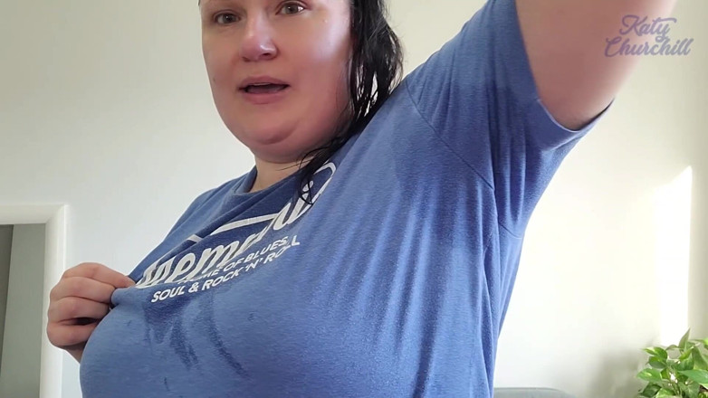 Katy Churchill: 체육관에서 땀을 흘리는 슈퍼 땀