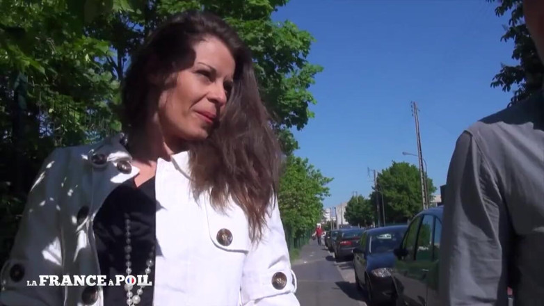 Papy Viewer: Sexy brunetka nachytaná na ulici tvrdý anál s výstřikem na...