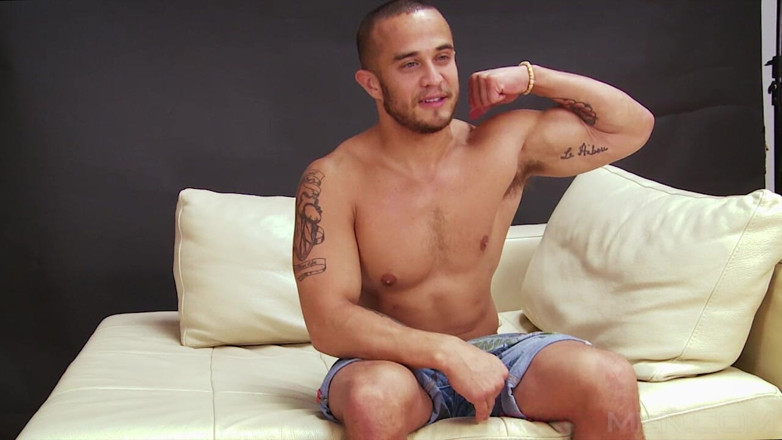UK Naked Men: Alex Graham