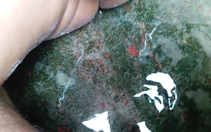 Sumahomesex: Aku memotong rambut seksiku, jadi kupikir aku yang ngajak aku...