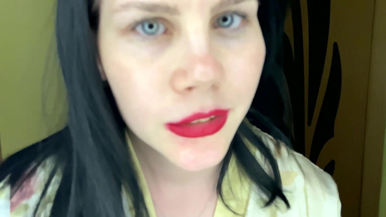 Anna Sky: Eine riesige frau will einen kleinen mann essen