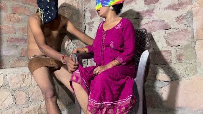 Amrita32: ホットなインドデシの義理の兄弟と義姉のホットセックス