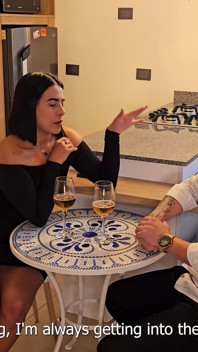 Büyük götlü latin orta yaşlı seksi kadın Kolombiyalı tarafından oyuncu seçmeleri, sert seksle bitiyor
