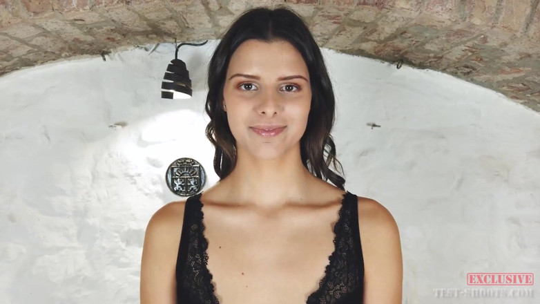 Test-Shoots: Exklusives video mit hübschem süßem gesicht, jungfräuliches teen viola Kat...