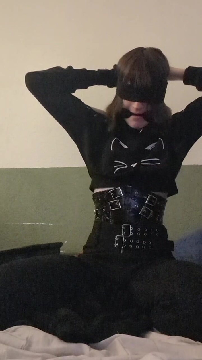 AJ_the_catgirl: Przewodnik po selfbondage