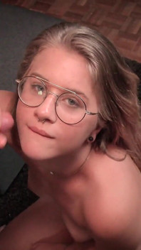 Strokies Rosa Top Beleza Taylor Blake Dá-lhe Uma Punheta Molhada