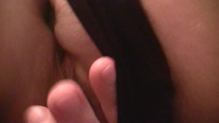 Ledert: Amateur fingerfuck