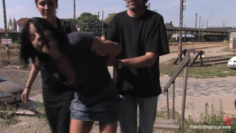 Public Disgrace by Kink: 야외에서 따먹기