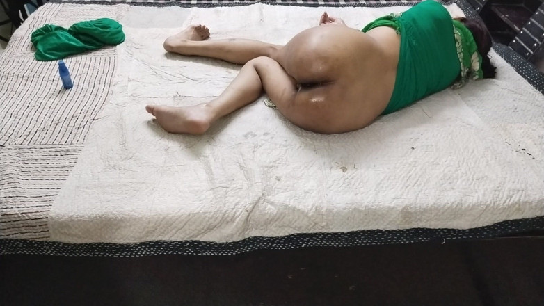 Indian Muslim Couple: Indyjscy miłośnicy puszczują namiętną noc za zamkniętymi drzwiami