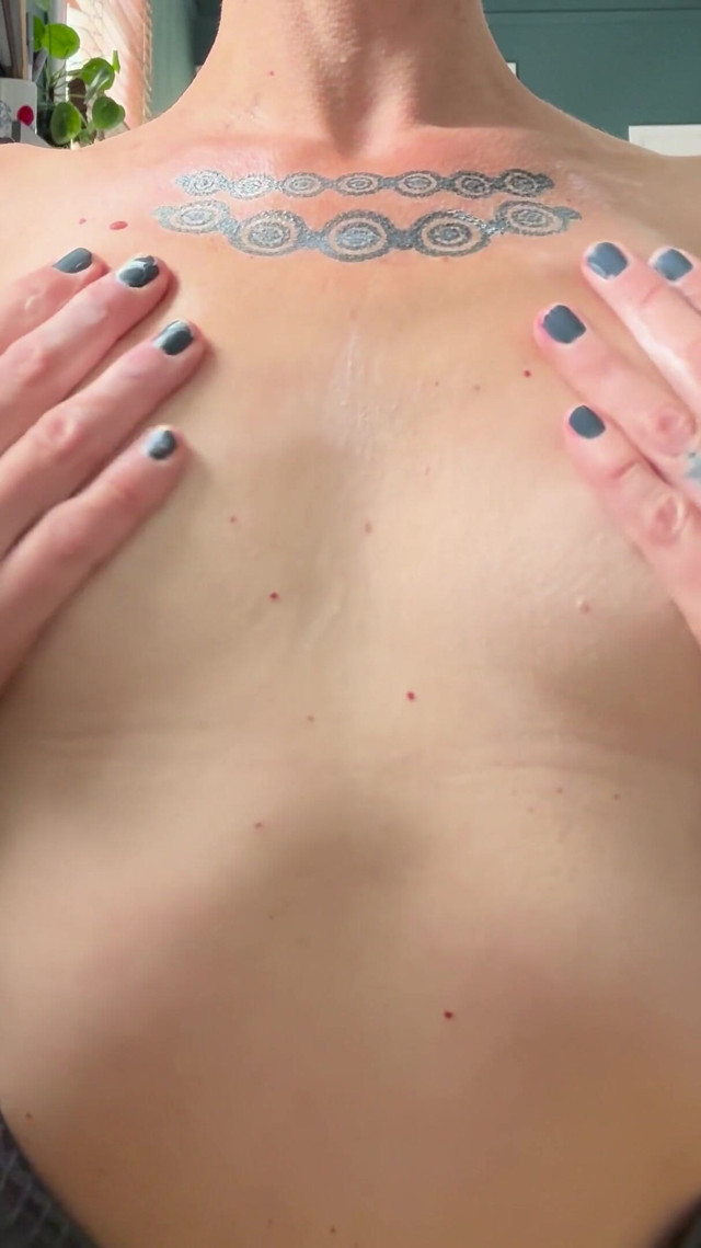 Sunblock Application Instruction (Autumn Valentine)