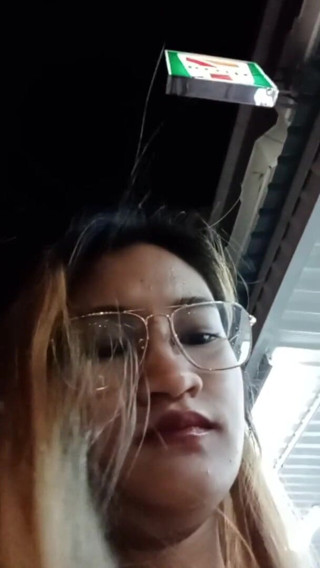 Delia Sugar: Delia Sugar quick fuck and cum play