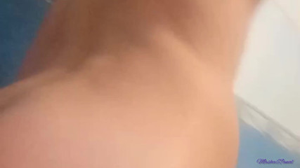 Masha69anal: 婊子喜欢狂野的拳交和潮吹