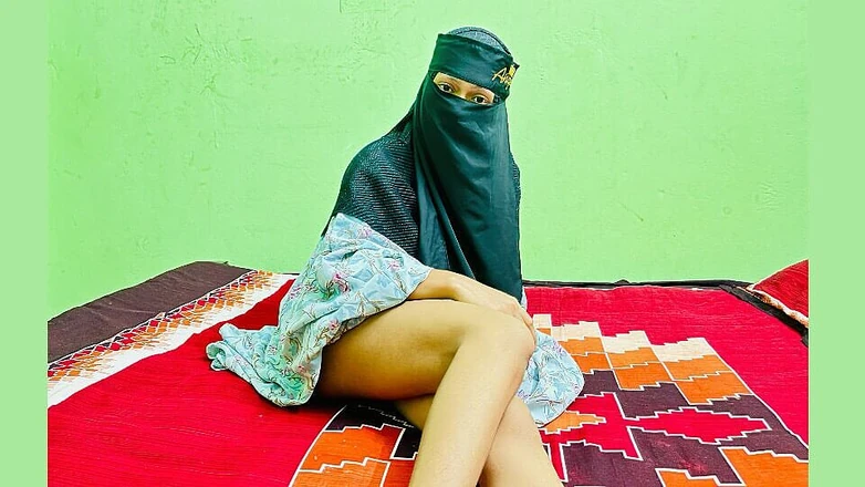 Riya Chowdhury: Bhabhi What Are You Doing? I'm Watching Everything