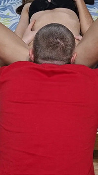 18 let olizuje teen kundičku skutečný orgasmus