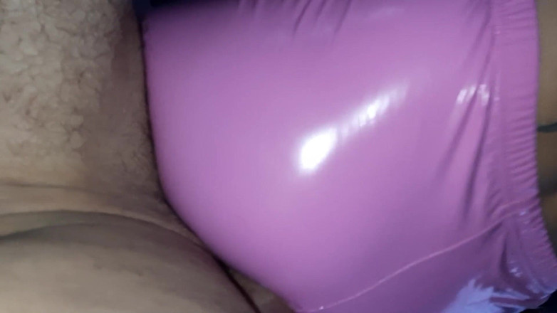Shiny leather assfuck: Shiny latex asss teasing my cock and pissing in her...