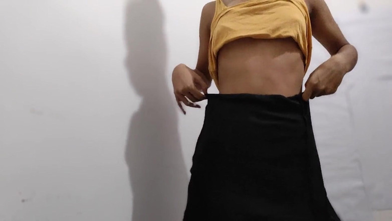 desigirl93: बड़ी गांड उछल रही है, तंग चूत स्वादिष्ट है