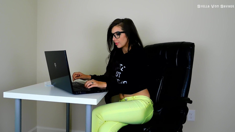 Stella Von Savage: Pixel Penis - Coworker's Sph