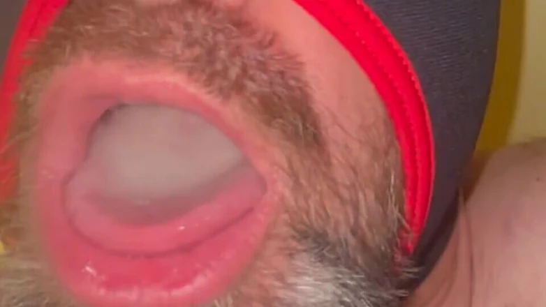 Anal Steve: Anal steve genießt seinen eigenen saft und mehrere ladungen seines...