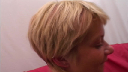Flash Model Amateurs: Ehefrau hat sich selbst zwei schwänze zum spielen