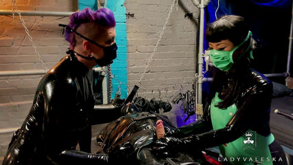 Lady Valeska: Vibrace ptáka