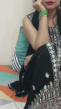 Indian devar excitat fute o indiancă bhabhi superbă proaspăt căsătorită (audio hindi)
