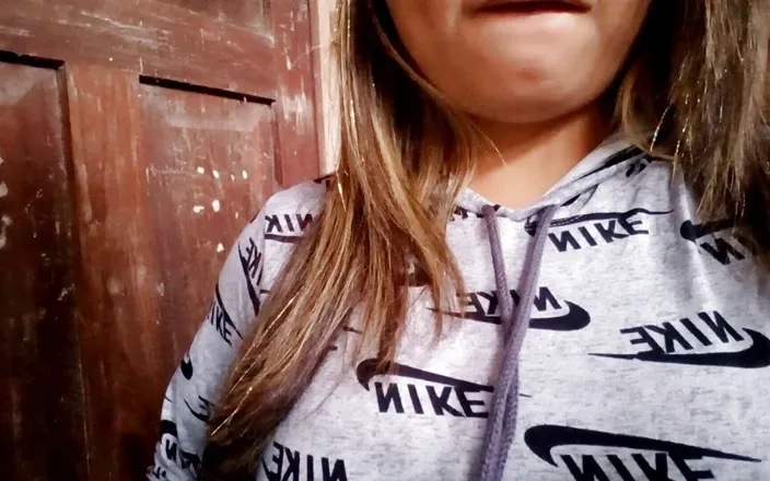 Martin13: Porno fatto in casa, seduce il cameraman che mi registra...