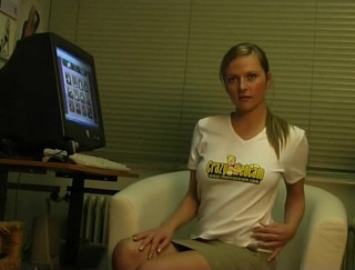 Flash Model Amateurs: Sexy blonďatá teenagerka si hraje se svou webovou kamerou