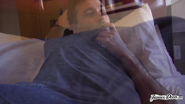 James Deen: Rose Chief disembur dari James Deen