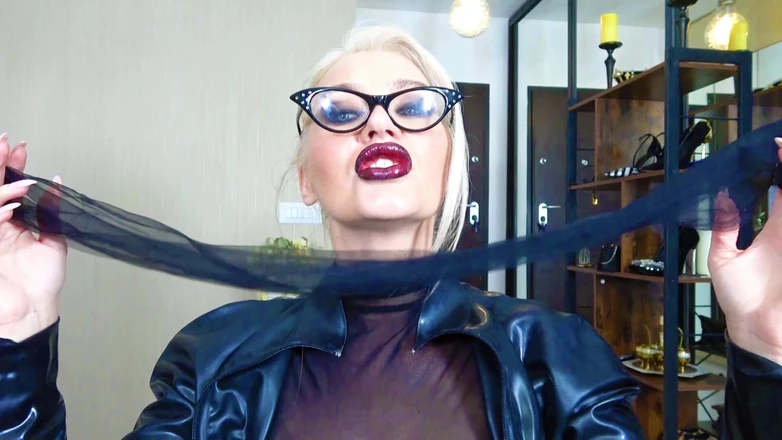Goddess Celine: Pantyhose Domination