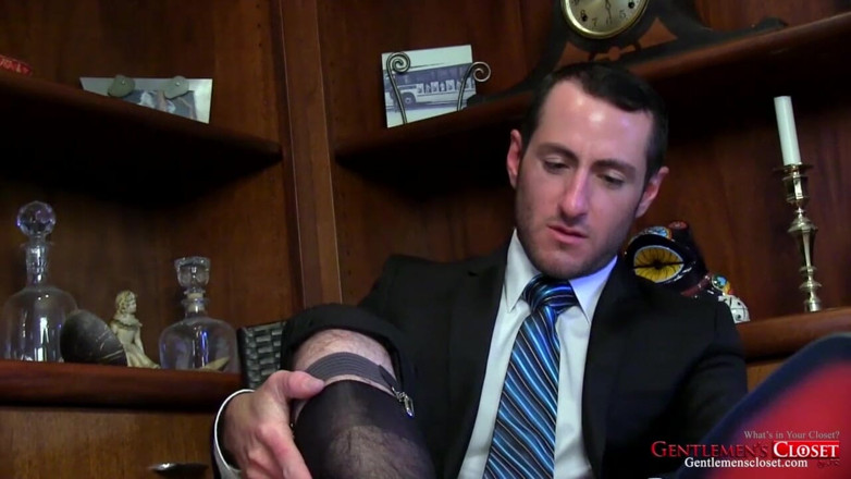 Gentlemen's Closet: Brad Rose 01