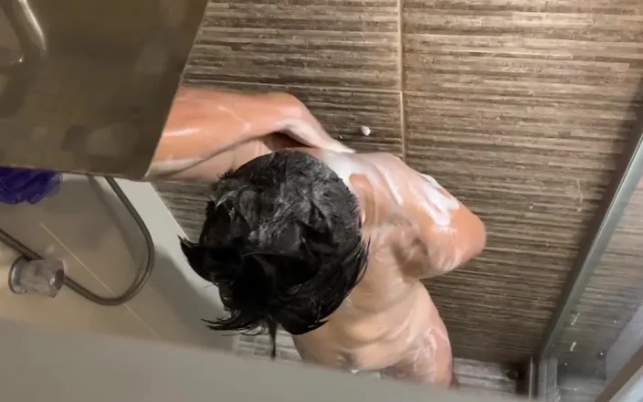 The Substance: My Neighbor Takes a Nice Bath in My House