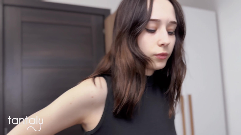 HannahKim: Nevlastní sestra koupila svému příteli sexuální panenku, nemohl jsem odolat...