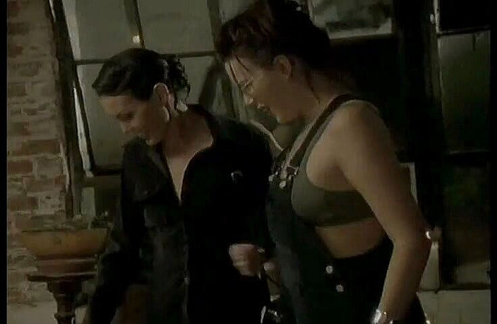 Radical: 古典的な三人組性と肛門売春婦