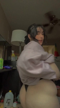 Denk je dat mijn tieten schattig zijn?