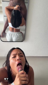 Un delizioso pompino casual