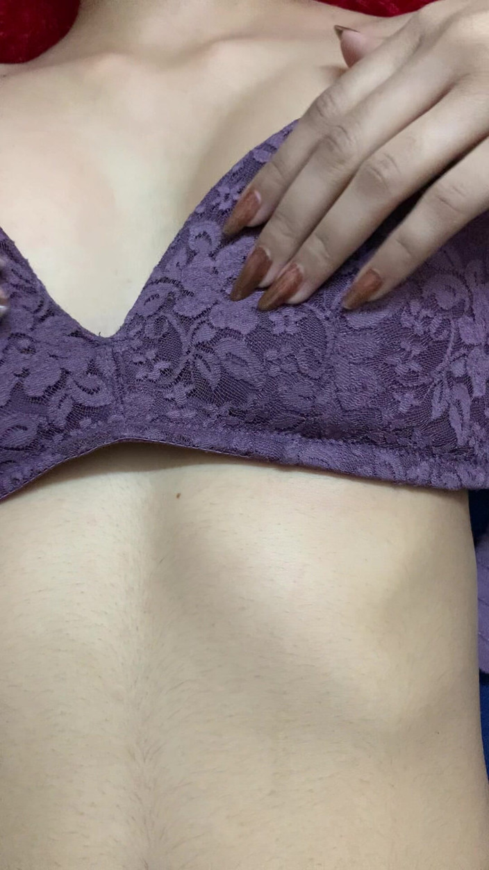 Riya mickey: 대학에서 온 의붓여동생이 좋아하는 티셔츠를 입고 나를 빨고 섹스하는 걸 봤어