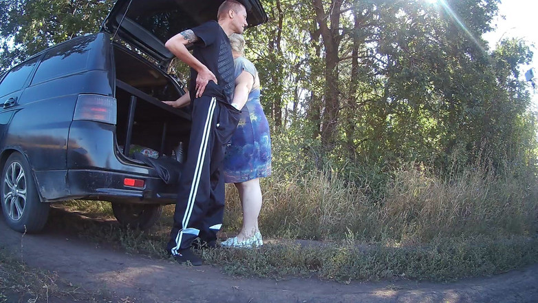 Zona901: У парку я трахаю свою свекруху в її пизду раком, потім в її рот і кінчаю двічі за хвилину