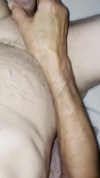 Excitado Se Masturbando Em Close-up