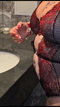 60 Years Old BBW Mature Grandma Stepmommy in Luxury Bathroom, Fat Ass, Big Boobs and Juicy Pussy.
