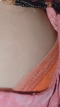 Desi dziwka żona Priya Bhabhi dać niechlujny obciąganie i pieprzyć ostro przez nieznajomego