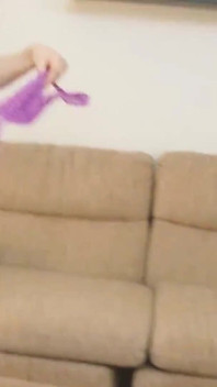 Norocoasă scenă cu gagici sexy -1_busty bruneta decide să facă sex cu prietenul iubitului ei acasă