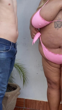 Molly ssbbw làm tình ở hồ bơi công cộng [4k]