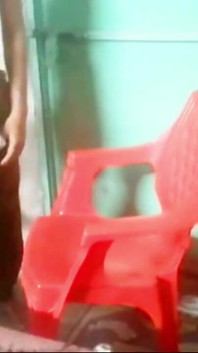 Çok ateşli ve seksi bir kadın sikilirken onu duymak için sevişiyor